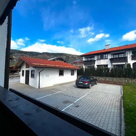 Alpengluehen - Mit Sauna & Fruehstueck דירה *